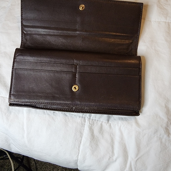 SOLD. Bottega Veneta long wallet - Picture 8 of 16